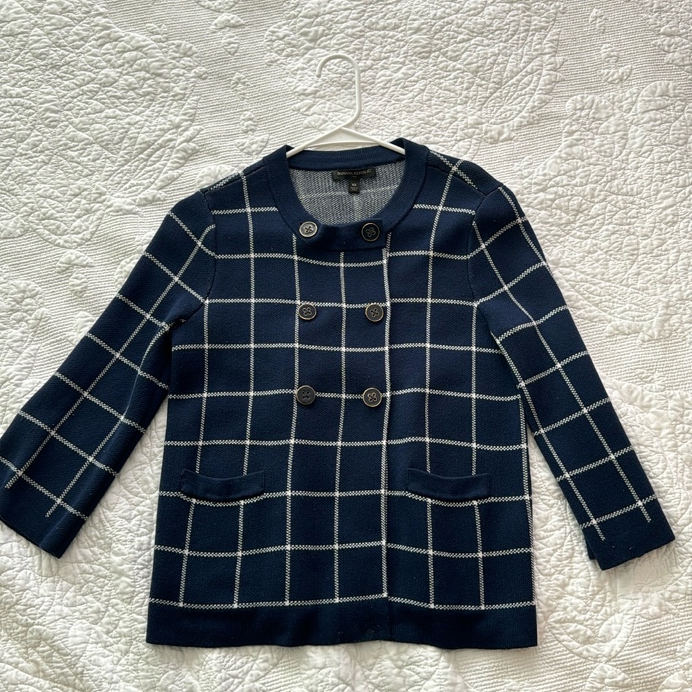 Banana Republic Navy and White Plaid Sweater